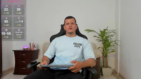 Snapshot of alex_tower chatting on 02-12-26, 10:38 Alex Towers online show from 02-12-26, 10:38