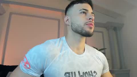 Snapshot of alex_wolf05 chatting on 06-12-26, 03:11 alex_wolf05 online show from 06-12-26, 03:11