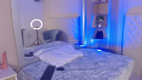 alexa__11 online show from 06-19-26, 12:42