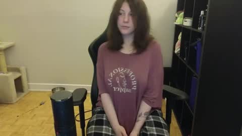 dont be afraid to click social media link its  working  just click on that  online show from 02-04-25, 02:39