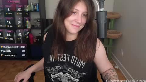 dont be afraid to click social media link its  working  just click on that  online show from 09-30-25, 11:43