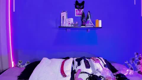 Snapshot of alexa_espinoza chatting on 02-04-25, 02:28 Alexa online show from 02-04-25, 02:28