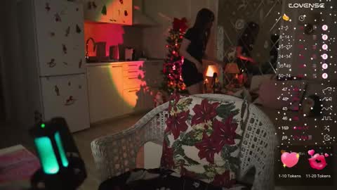 Snapshot of alexa_feels chatting on 01-09-26, 03:59 Little Duck homie online show from 01-09-26, 03:59