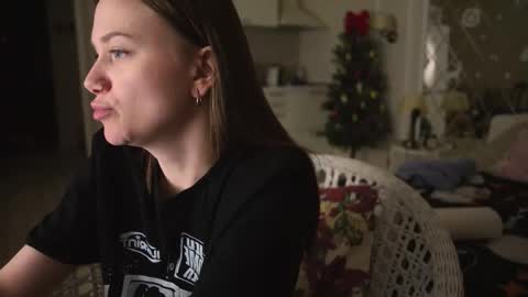 Snapshot of alexa_feels chatting on 01-10-26, 05:15 Little Duck homie online show from 01-10-26, 05:15