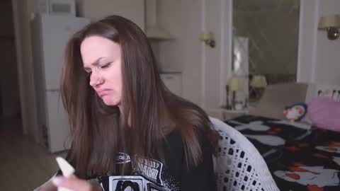 Snapshot of alexa_feels chatting on 02-15-26, 04:47 Little Duck homie online show from 02-15-26, 04:47