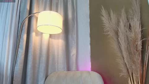 alexa_foxx27 online show from 03-06-25, 12:00