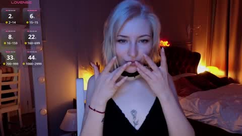 Snapshot of alexa_novak chatting on 12-14-24, 04:34 Alexa online show from 12-14-24, 04:34