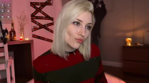 Snapshot of alexa_novak chatting on 10-29-25, 02:36 Alexa online show from 10-29-25, 02:36