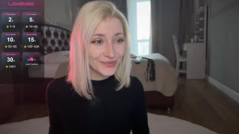 Snapshot of alexa_novak chatting on 11-06-25, 02:45 Alexa online show from 11-06-25, 02:45