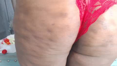 Snapshot of alexa_roussee chatting on 01-25-25, 05:07 Alexa online show from 01-25-25, 05:07