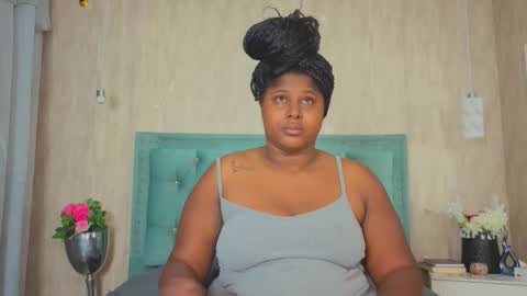 Snapshot of alexa_roussee chatting on 10-17-25, 12:30 Alexa online show from 10-17-25, 12:30