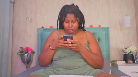 Snapshot of alexa_roussee chatting on 10-19-25, 01:34 Alexa online show from 10-19-25, 01:34