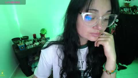 Snapshot of alexa_sweet69x chatting on 12-16-24, 01:21 Alexa online show from 12-16-24, 01:21