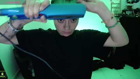 Snapshot of alexa_sweet69x chatting on 12-18-24, 01:05 Alexa online show from 12-18-24, 01:05