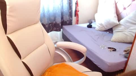 Snapshot of alexa_sweet69x chatting on 02-05-25, 03:20 Alexa online show from 02-05-25, 03:20