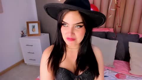 Alexa Thaylor online show from 02-21-25, 06:15