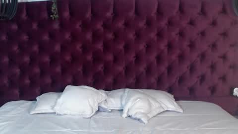 alexa_vandercloude online show from 01-20-25, 06:10