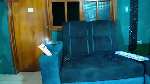 Alexa  y tom online show from 05-11-26, 01:22