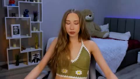 AlexaHarmon online show from 11-25-25, 06:24