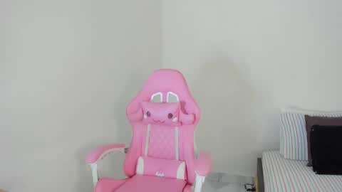 Snapshot of alexajhonson1011 chatting on 02-14-25, 12:14 Alexa Jhonson online show from 02-14-25, 12:14