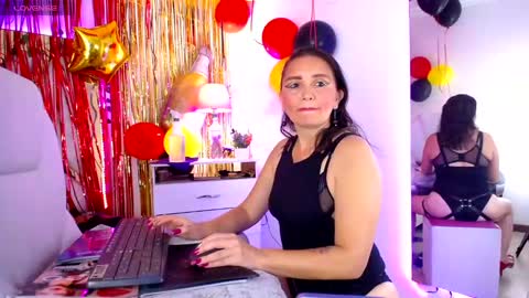 Alexa Moon online show from 10-01-25, 05:41