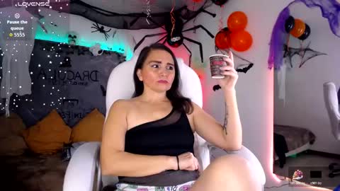 Alexa Moon online show from 10-20-25, 05:02