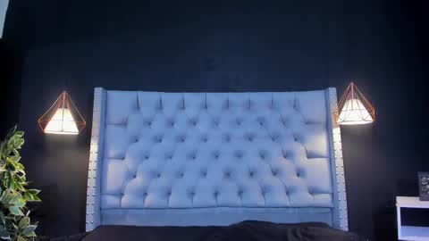 C A M I L A  online show from 09-18-25, 11:45