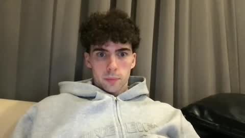 Snapshot of alexander0_ chatting on 02-24-26, 01:09 Alexander online show from 02-24-26, 01:09