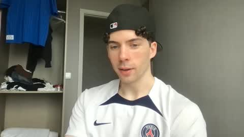 Snapshot of alexander0_ chatting on 03-11-26, 05:02 Alexander online show from 03-11-26, 05:02