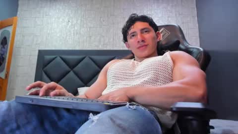 Snapshot of alexander_classy chatting on 01-18-25, 08:41 Alex online show from 01-18-25, 08:41