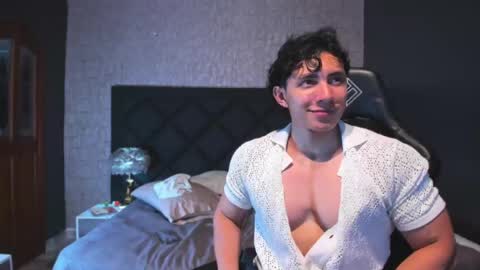 Snapshot of alexander_classy chatting on 01-21-25, 07:04 Alex online show from 01-21-25, 07:04