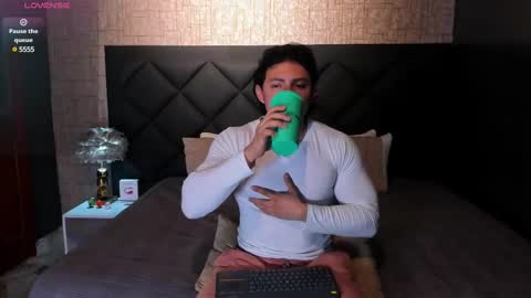 Snapshot of alexander_classy chatting on 02-20-25, 06:28 Alex online show from 02-20-25, 06:28