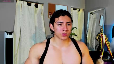 Snapshot of alexander_classy chatting on 09-15-25, 11:38 Alex online show from 09-15-25, 11:38