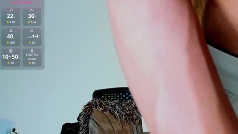 Snapshot of alexander_classy chatting on 02-28-26, 01:17 Alex online show from 02-28-26, 01:17