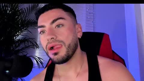 Alexander Diaz online show from 10-16-25, 03:13