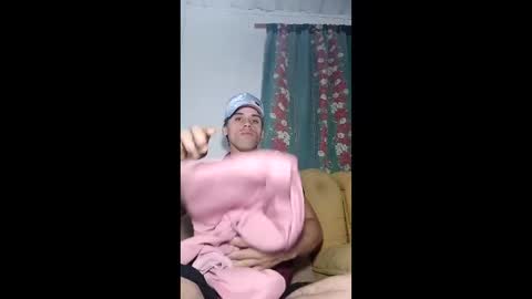 Snapshot of alexander_golden chatting on 12-04-25, 02:54 alexander_golden online show from 12-04-25, 02:54