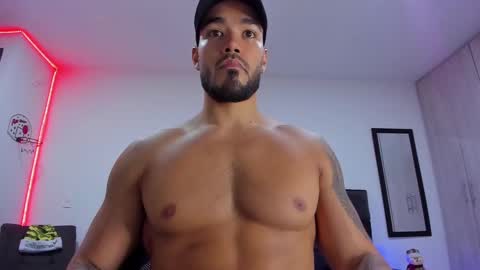 Onlyfansalexmartinezwb  Instagram alexwbmartinez  Twitter martinezcb937 online show from 12-24-24, 03:27