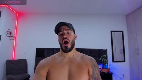 Onlyfansalexmartinezwb  Instagram alexwbmartinez  Twitter martinezcb937 online show from 01-17-25, 01:15