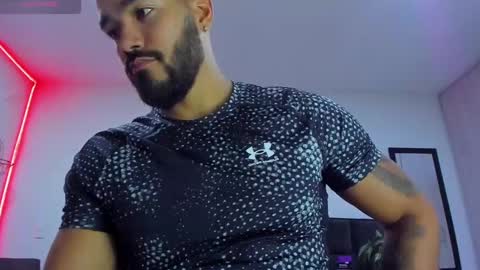 Onlyfansalexmartinezwb  Instagram alexwbmartinez  Twitter martinezcb937 online show from 02-28-25, 11:34