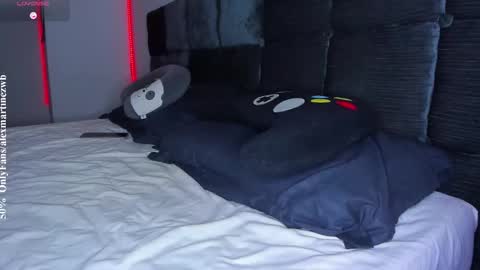 Onlyfansalexmartinezwb  Instagram alexwbmartinez  Twitter martinezcb937 online show from 01-07-26, 02:03