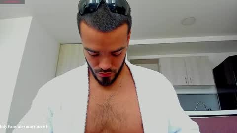 Onlyfansalexmartinezwb  Instagram alexwbmartinez  Twitter martinezcb937 online show from 04-27-26, 06:06