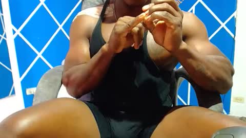 Snapshot of alexander_megan chatting on 10-17-25, 01:25 alexander online show from 10-17-25, 01:25