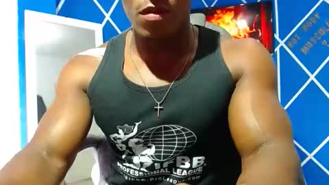 Snapshot of alexander_megan chatting on 10-28-25, 07:49 alexander online show from 10-28-25, 07:49