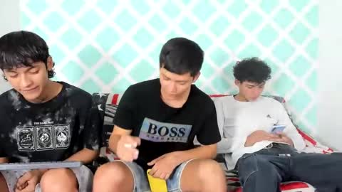 chicos hot online show from 12-17-24, 07:04