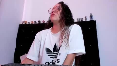 alexandra clauss online show from 03-13-26, 09:54