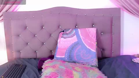 Snapshot of alexandra_evanz chatting on 12-13-24, 01:01 Alexandra Spellman online show from 12-13-24, 01:01