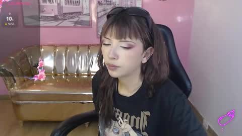 Snapshot of alexandra_gomez_t chatting on 11-04-25, 08:30 alexandra online show from 11-04-25, 08:30