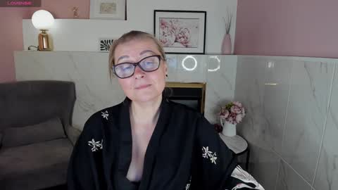 Alexandra online show from 12-27-24, 02:58