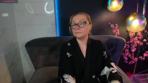 Alexandra online show from 01-06-25, 02:15