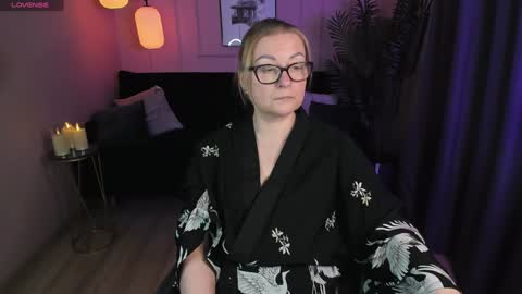 Alexandra online show from 01-21-25, 12:46